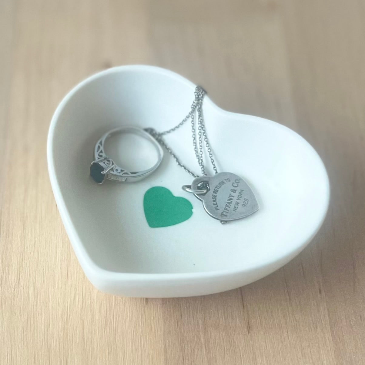 Heart decorative bowl