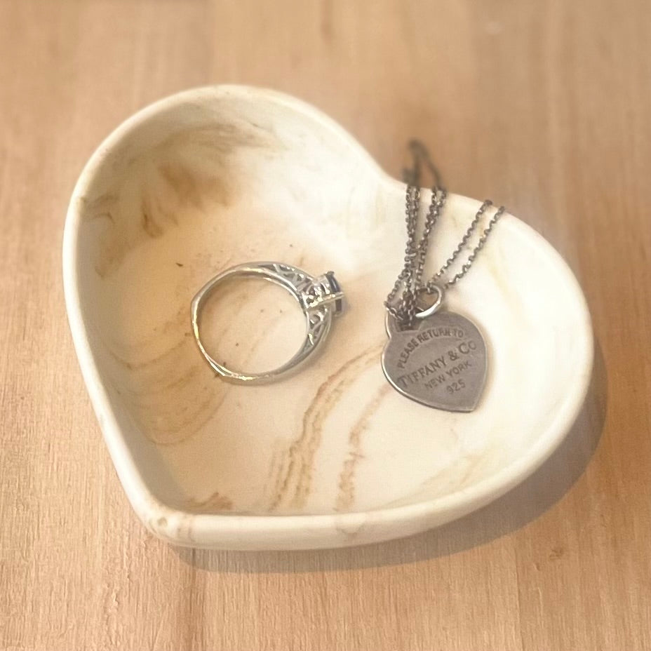 Heart decorative bowl