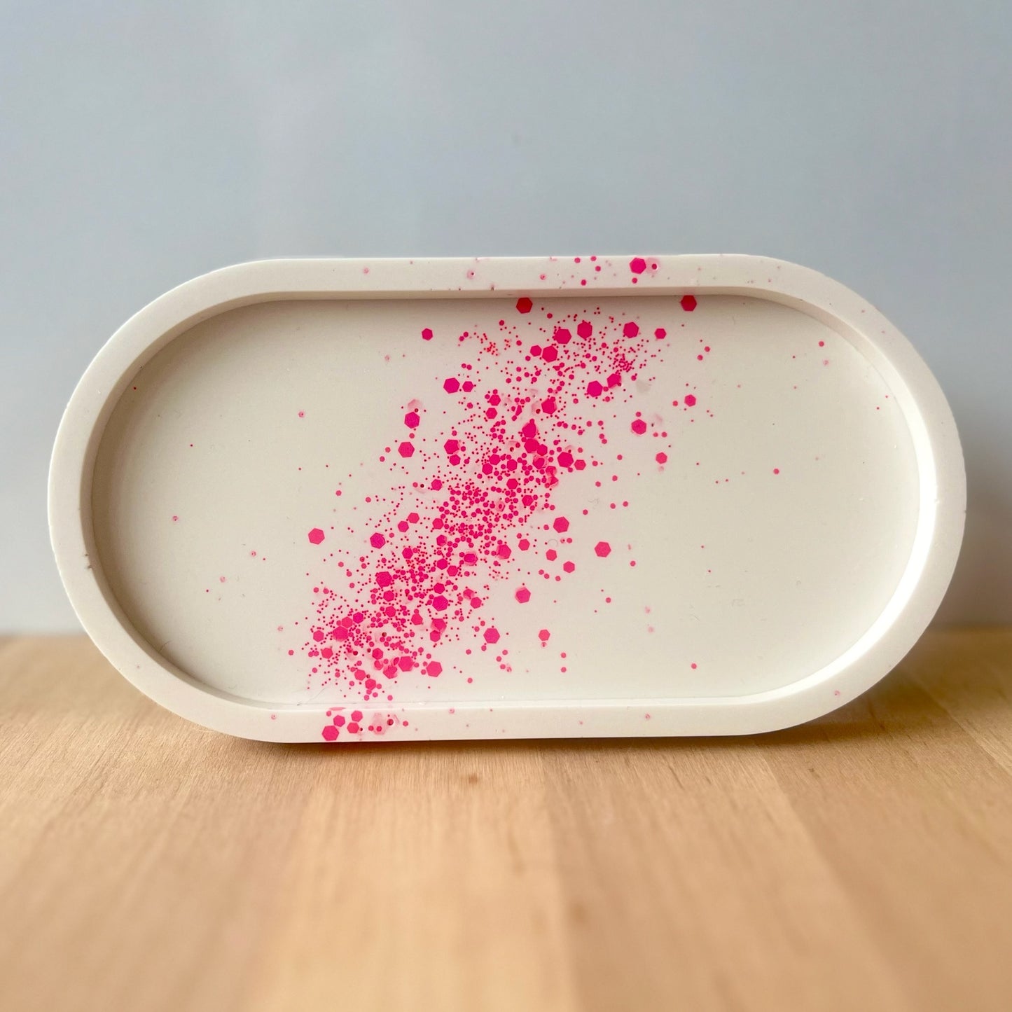 Oval tray