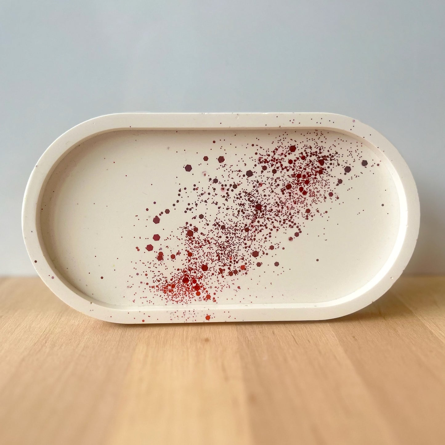 Oval tray