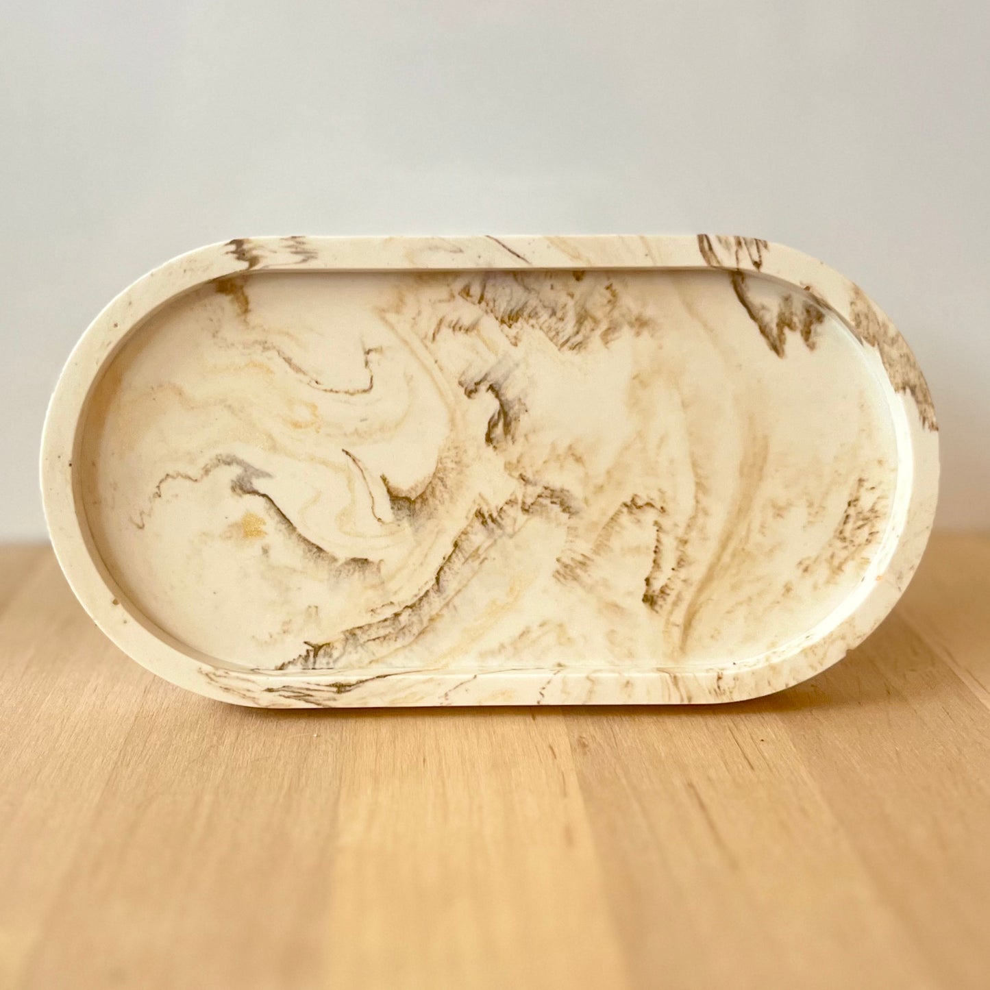 Ovales Tablett, braun gold marmoriert