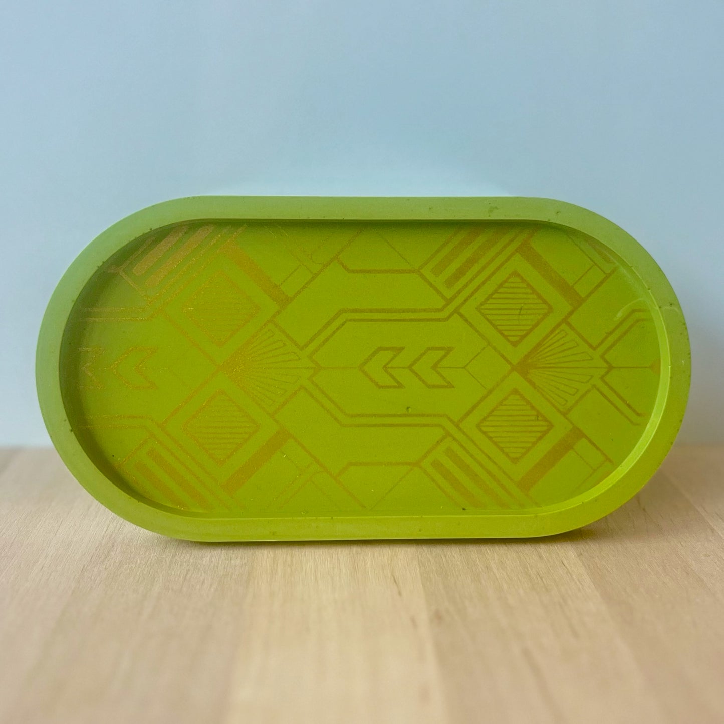Oval tray
