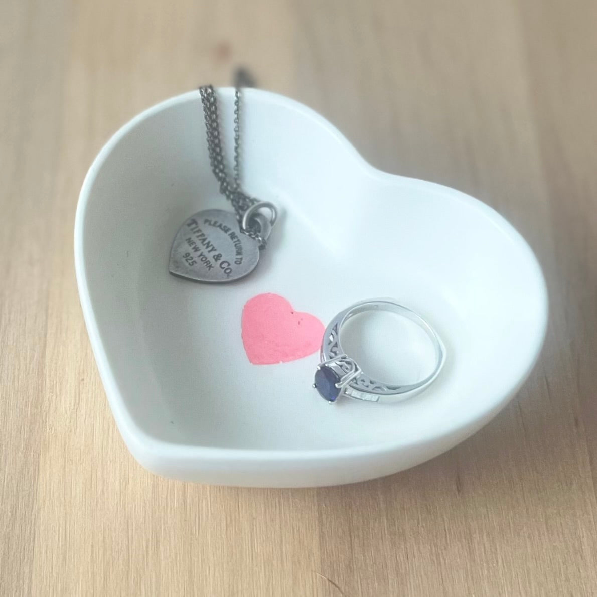 Heart decorative bowl