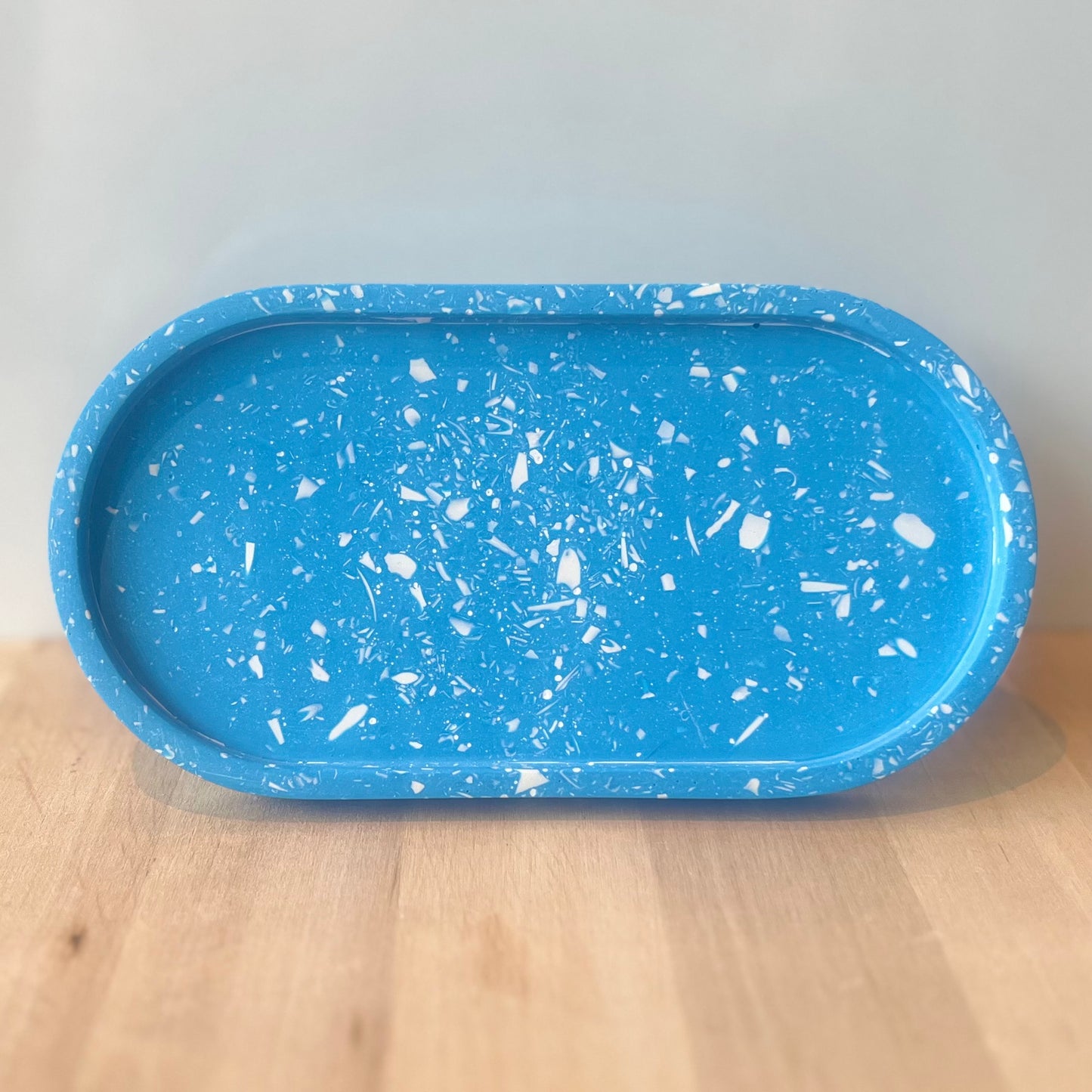 Oval tray