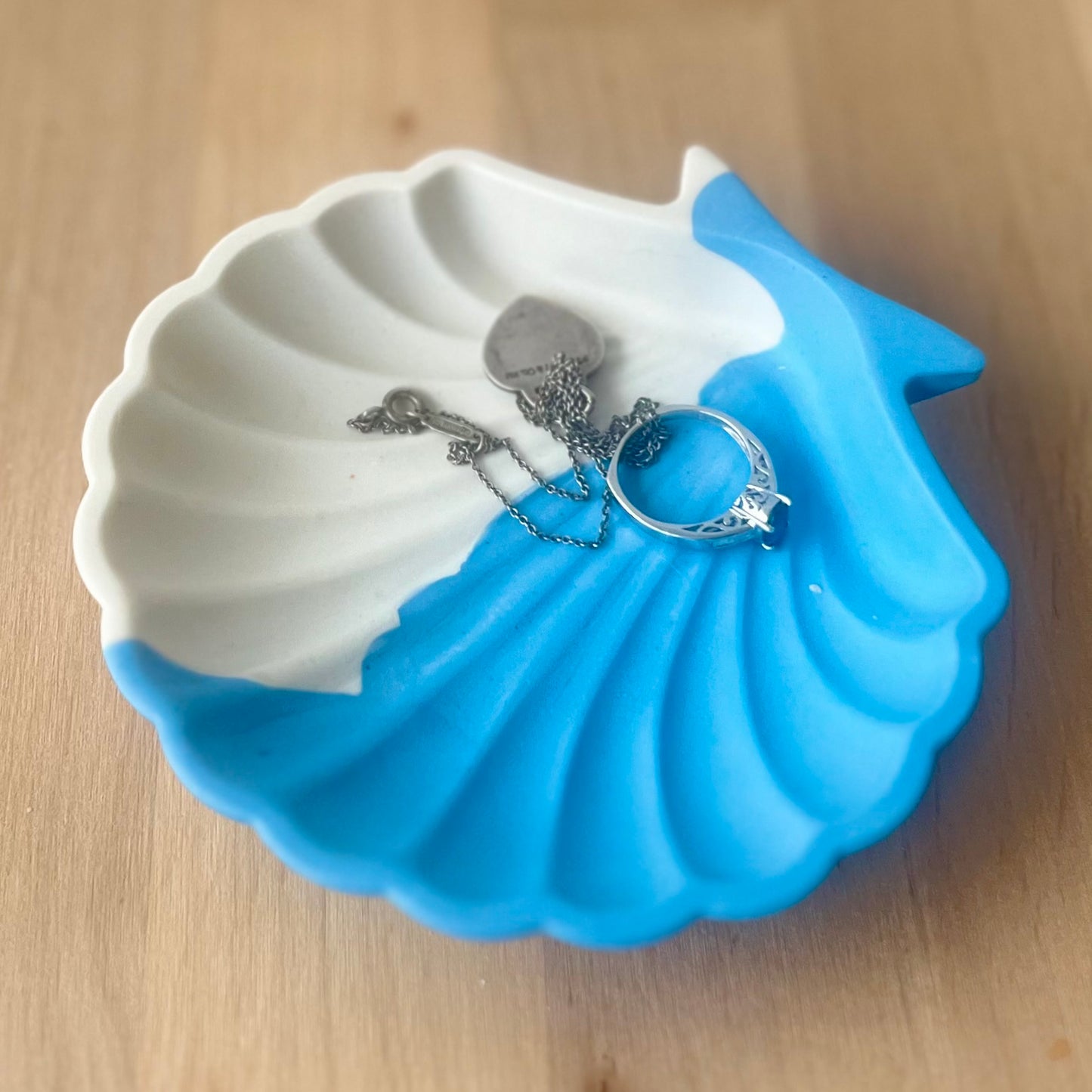 Shell decorative bowl